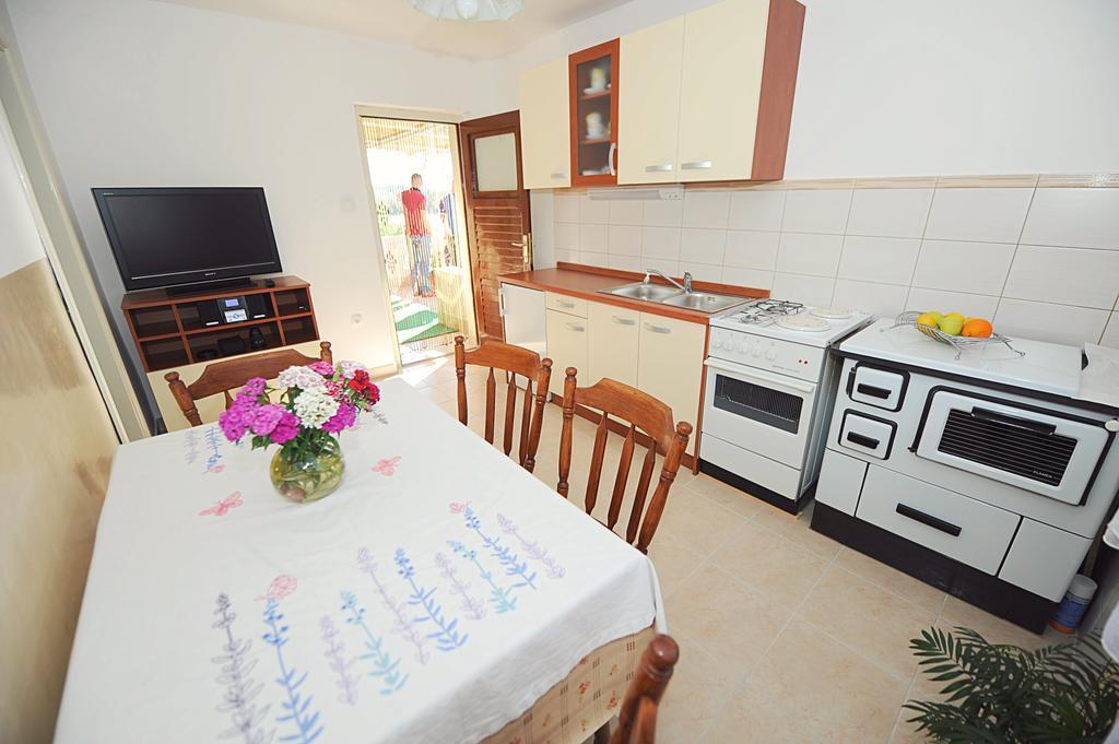 Apartment Karla Jadrtovac Værelse billede